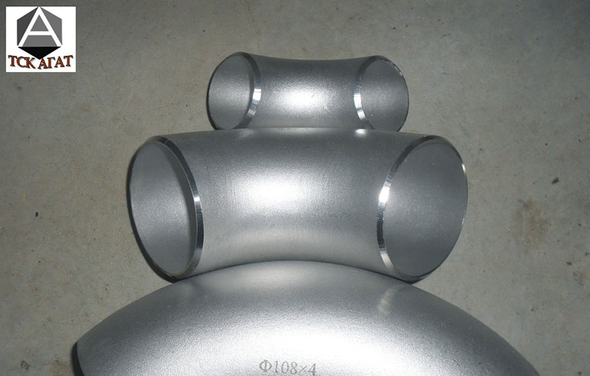 На фото - отводы кованые нержавеющие (нержавейка), сталь марки 12Х18Н10Т (AISI 321)